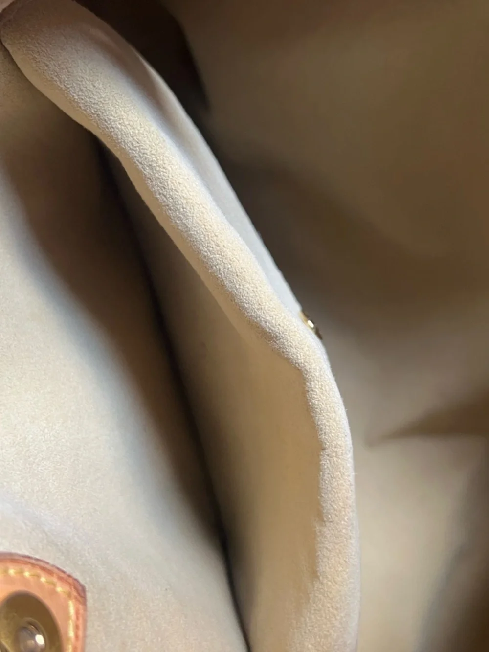 Louis Vuitton Damier Azur GM Hobo Bag in Beige and Tan - Picture 7 of 13